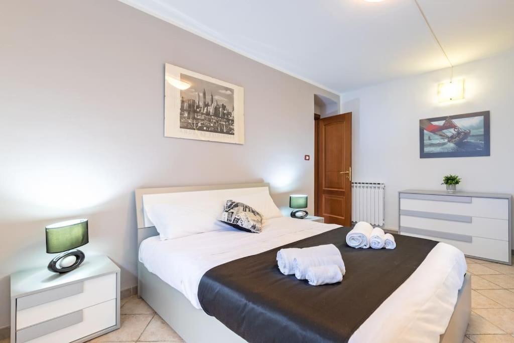 Апартаменты Old Town-Porta Susa Free Parking Modern Flat X6 Турин Экстерьер фото